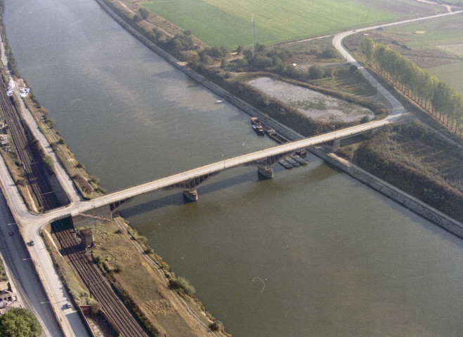 Hermalle-sous-Huy. La Meuse.