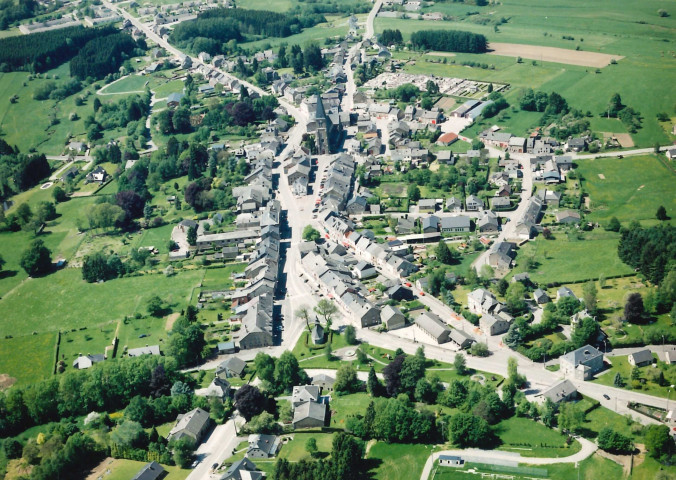 Paliseul. Traversée RN 853/889.