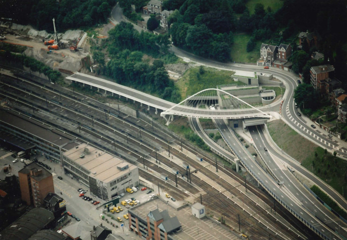 Liège. Cointe. Vues aériennes de la gare des Guillemins.
