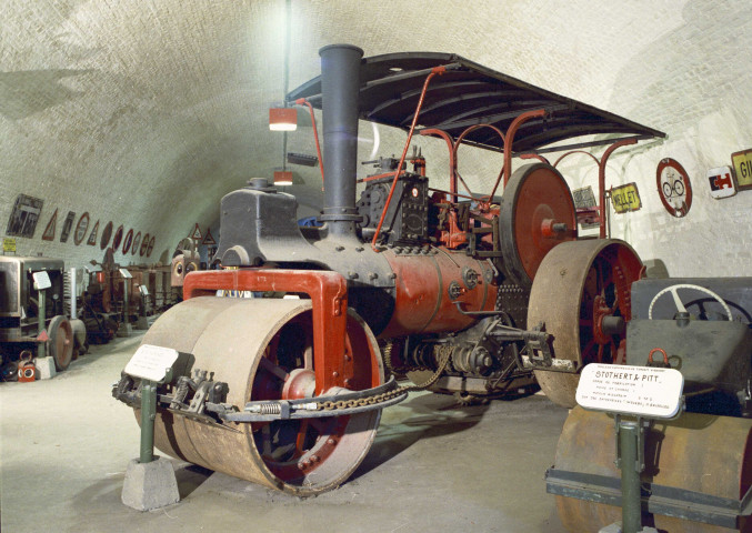 Mons. Musée de la route, place Nervienne.