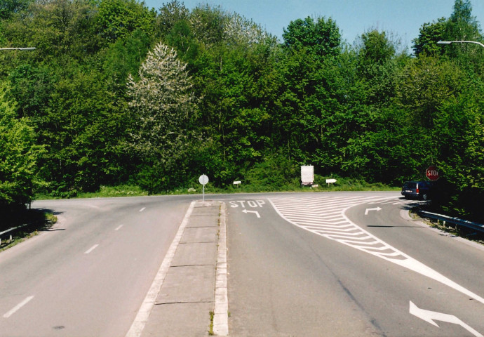 Charleroi. Gilly. RN 587. Projet de prolongement de la Rocarde. Ring 3. Soleilmont.