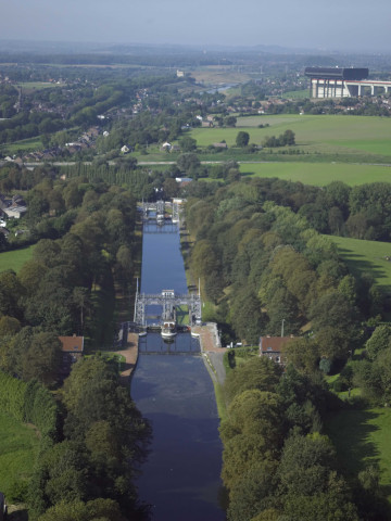 La Louvière. Canal du Centre. Ascenseur n°2 d'Houdeng-Aimeries.