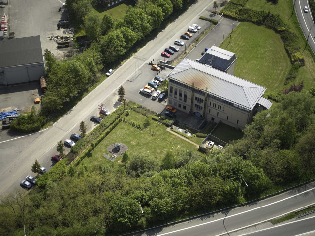 Namur. Daussoulx. Centre PEREX.