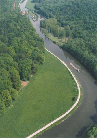 Sambre, méandre en amont de Grand courant.