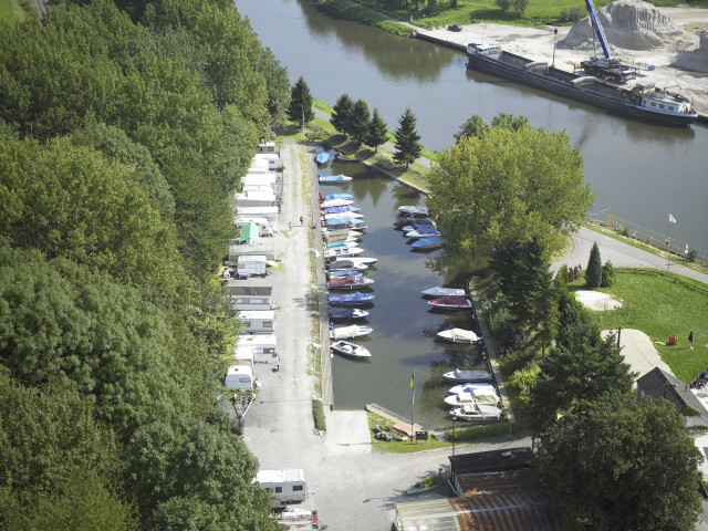 Manage. Bois d'haine. Canal du Centre.