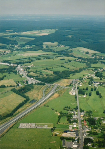 France. Rocroi. Départementale 985.