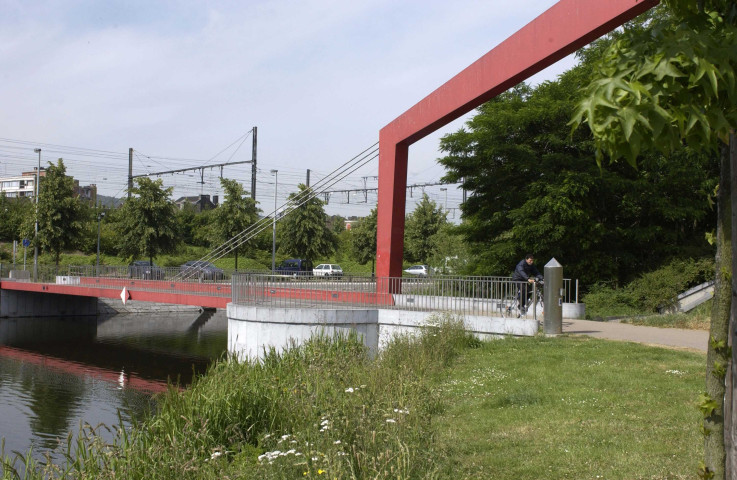 Liège. Angleur. Canal de l'Ourthe. RAVeL. Aménagements et activités.