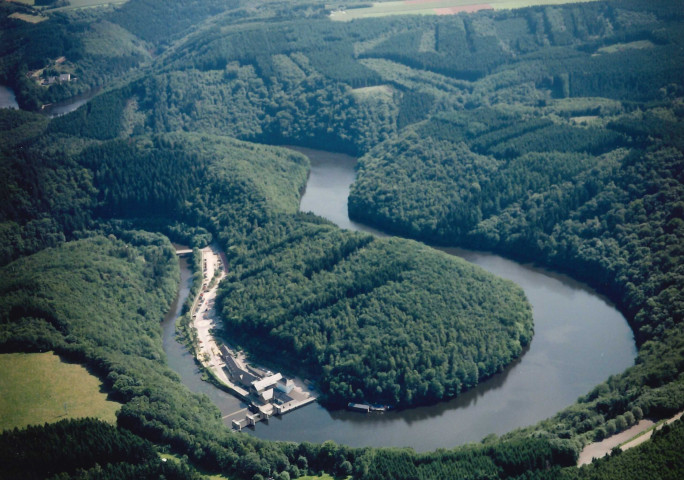 Houffalize. Nadrin. Barrage de Nisramont. Vues aériennes.