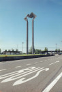 Hensies. Monument. Poste-frontière franco-belge sur l'E19 côté belge.