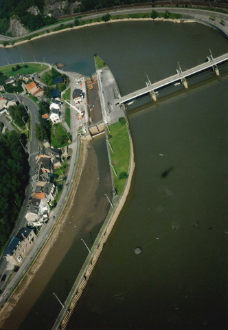 Yvoir. Hun. Barrage-écluse n°5.