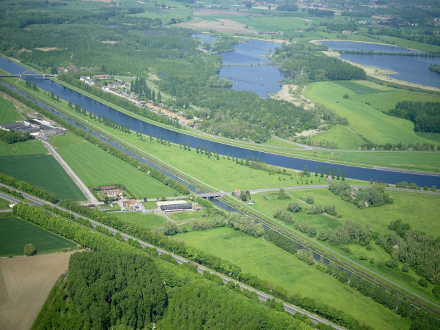 Hensies. Canal Condé-Pommeroeul. Vues aériennes.