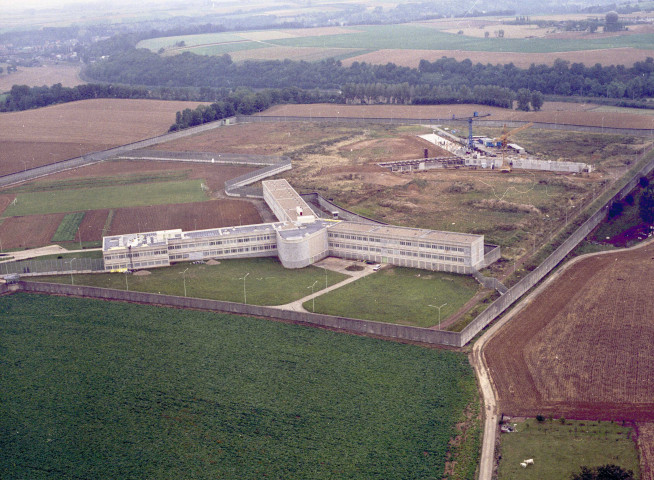 Paifve. Prison.