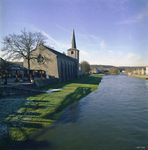 Hotton. Barrage mobile sur un cours d'eau.