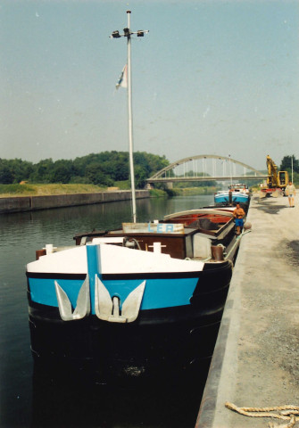 Antoing. Quai de Vaulx sur l'Escaut.