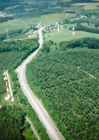 Martelange. Carrefour Perle. Descente vers Martelange.