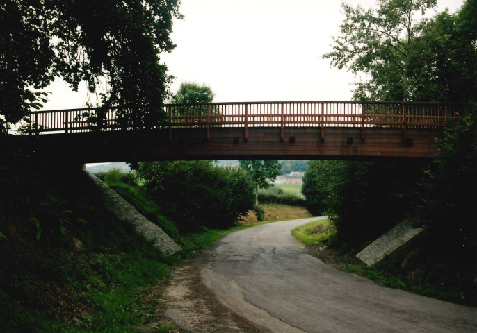 Plombières. RAVeL. Aménagement de la passerelle de Volkerich.