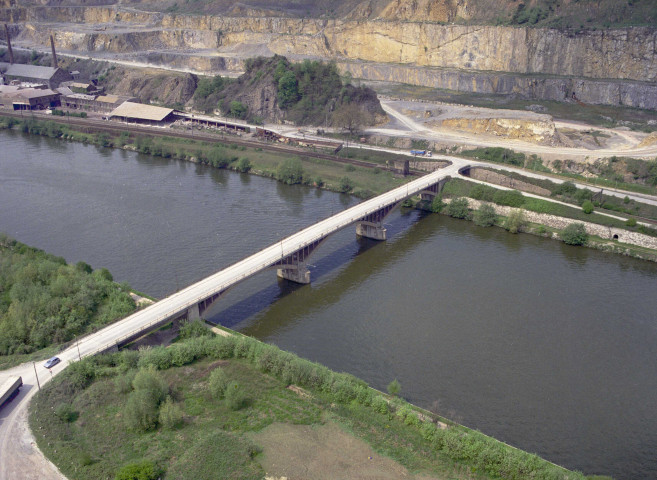 Hermalle-sous-Huy. Pont.