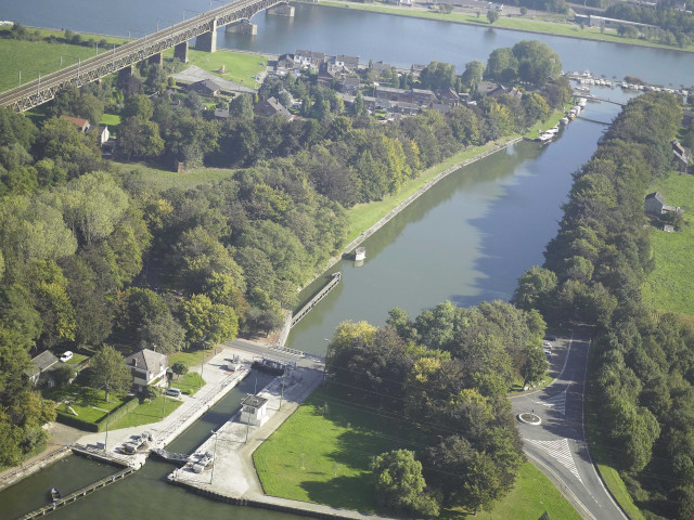 Visé. Vues aériennes.