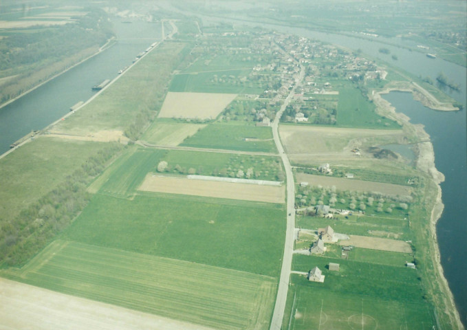 Visé. Lixhe. Site des gravières de Nivelle (remblayage).