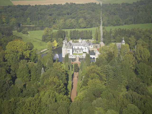 Amay. Jehay. Château.