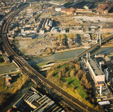 Charleroi. Marchienne-au-pont. Confluent Sambre - Eau d'Heure.