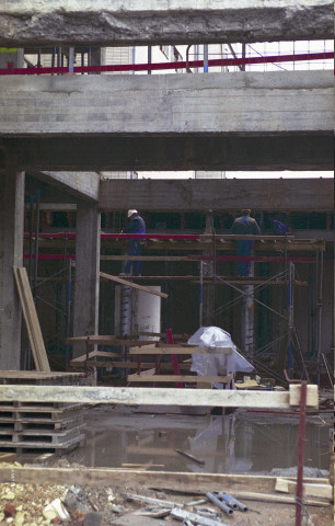Namur. Salzinnes. Ancienne maternité. Evolution du chantier de rénovation. Future implémentation des services de l'IG 43.