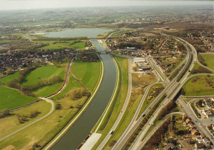 Mons. Ghlin. Pont des rues de Jurbise, de Molignou et de Baudour.