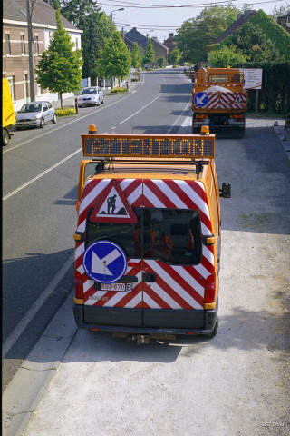 Fosses-la-Ville. Entretien des abords.