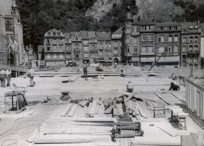 Vues de la construction du pont Charles de Gaulle