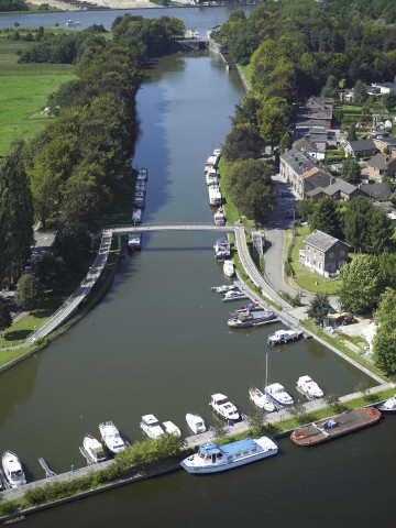 Oupeye. Haccourt. Port autonome de Liège.