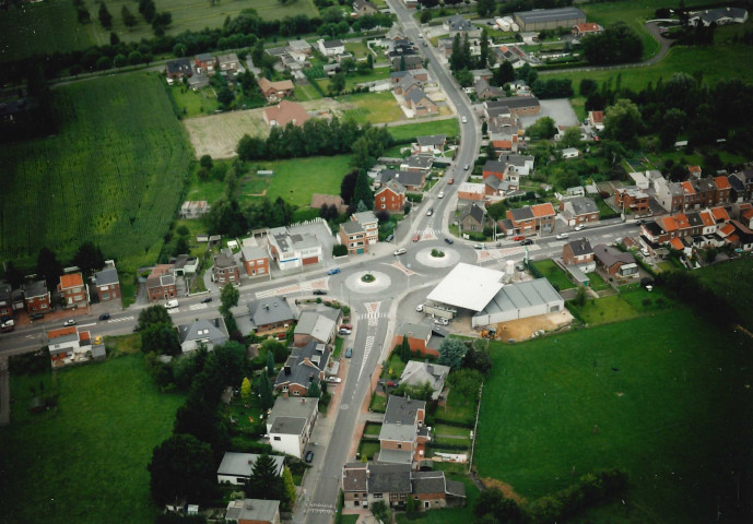 Fléron. Retinne. RN3. Double-giratoire "Les 3 chênes".