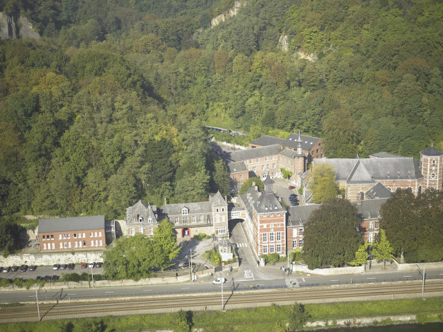 Amay. Jehay. Château.