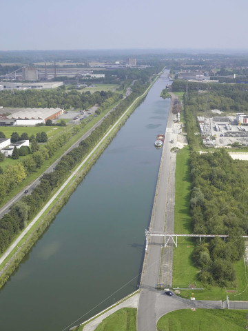 Saint-Ghislain. Baudour. Canal du Centre.