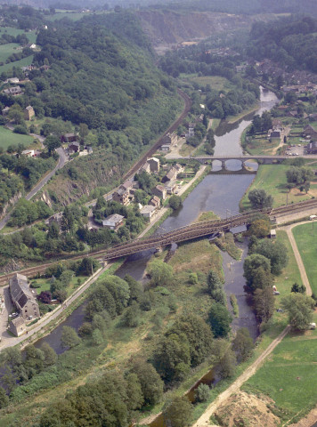 Comblain-au-Pont. Confluent de l'Ourthe et de l'Amblève et pont de Liotte.