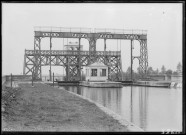 Houdeng-Aimeries. Ascenseur n° 2 sur le Canal du Centre.