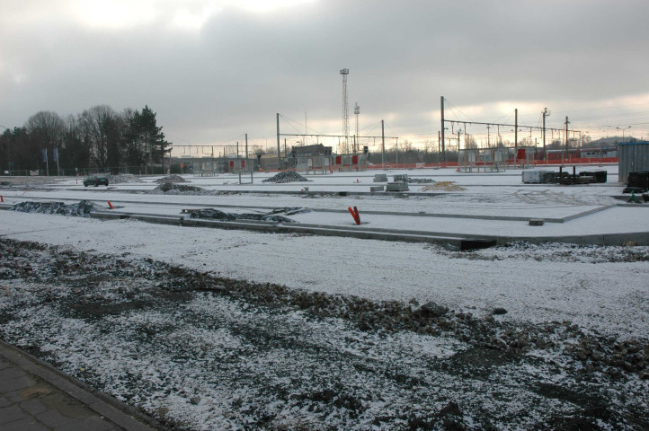 Saint-Ghislain. Espace réservé aux bus et taxis.