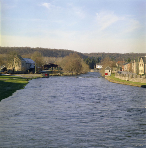 Hotton. Barrage mobile sur un cours d'eau.