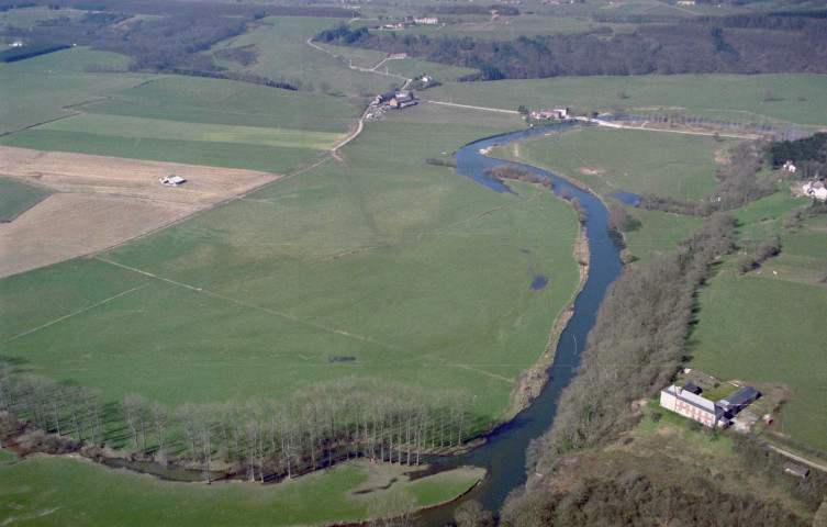 Durbuy. Grandhan. Bassin écrêteur "Chêne à Han" et "Tier de Halette".