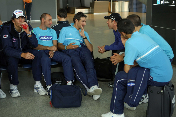 Grâce-Hollogne. Aéroport de Bierset. Départ des cyclistes du GIRO.