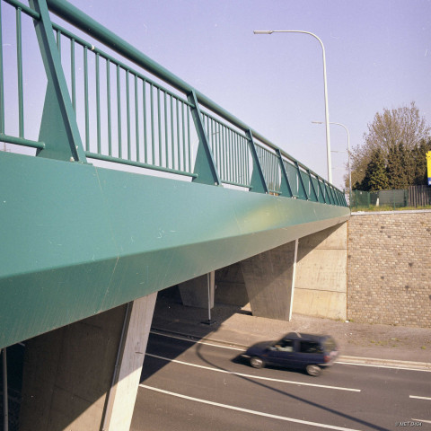 Sambreville. Auvelais. Bois Sainte-Marie. Garde-corps et corniche.