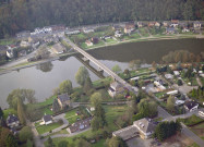 Godinne. Pont sur la Meuse entre les RN92 et 947.