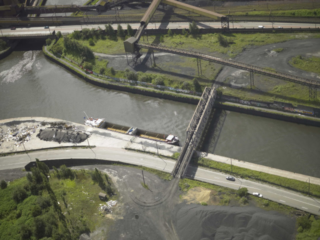 Charleroi. Dampremy. Canal Charleroi-Bruxelles.