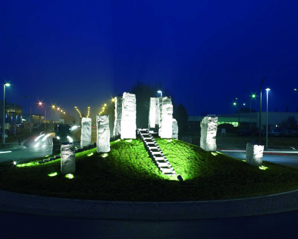 Namur. Rue Bayar. Retouche de diverses photos numériques de giratoires.