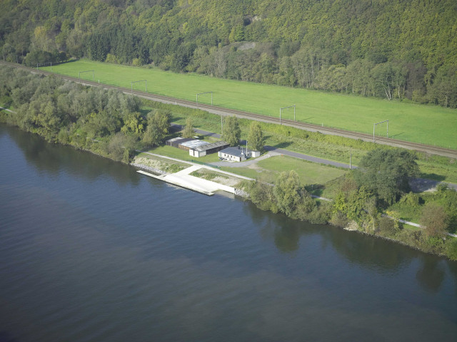 Wanze. Bas-Oha. Halte nautique sur la Meuse.