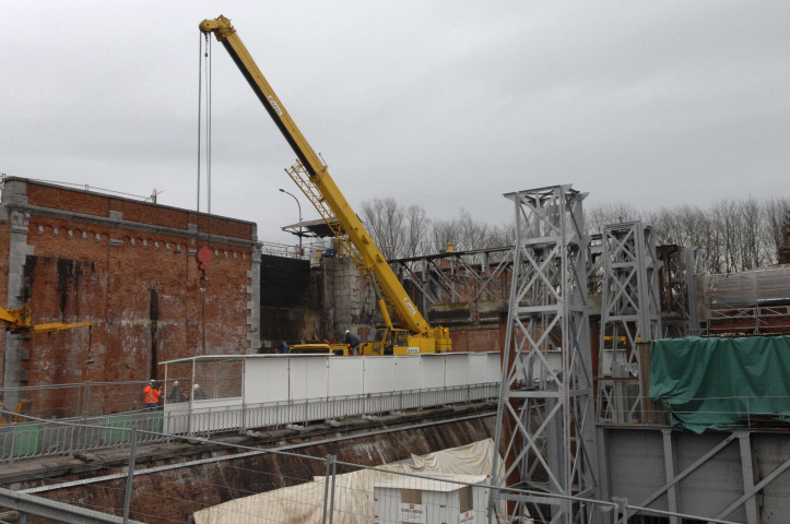 La Louvière. Houdeng-Goegnies. Canal du centre. Travaux à l'ascenseur n°1.