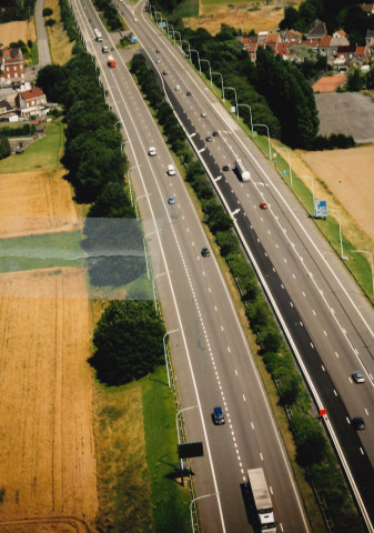 Charleroi. Gosselies. Mise à trois voies de l'autoroute E42.