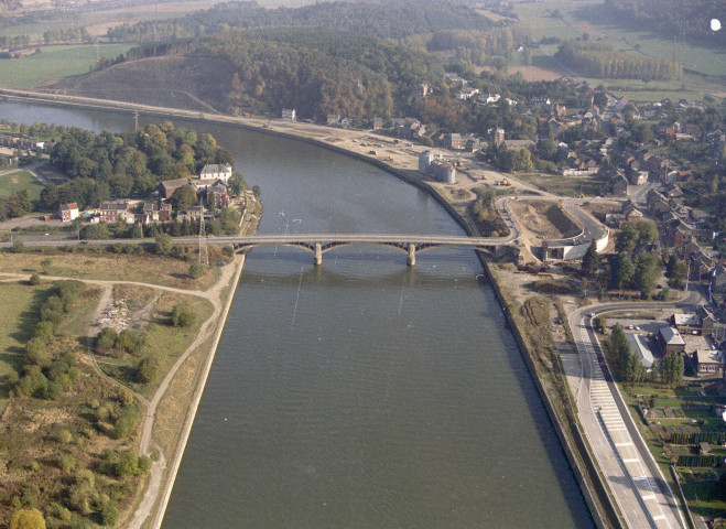 Ombret-Rawsa. La Meuse.