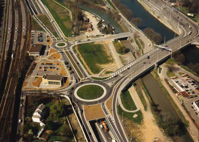 Liège. Vues aériennes de la liaison E25-E42.