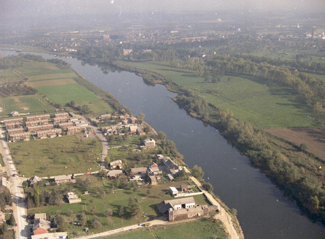 Lanaye. La Meuse.