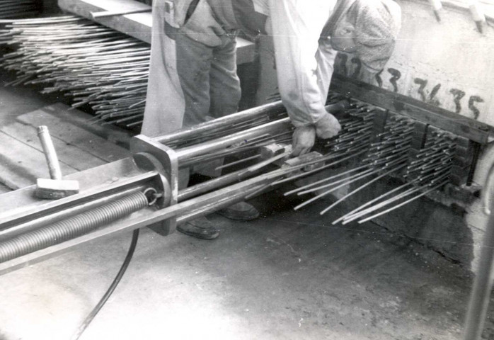 Vues de la construction du pont Charles de Gaulle (pose des câbles)
